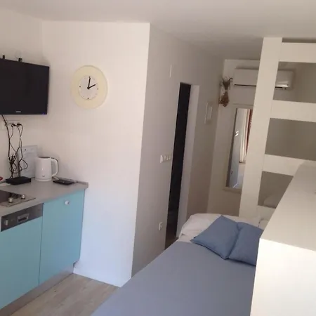 Mit Terrasse By Interhome Štikovica